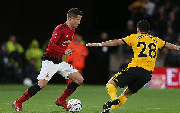 场地设施完 场地设施完