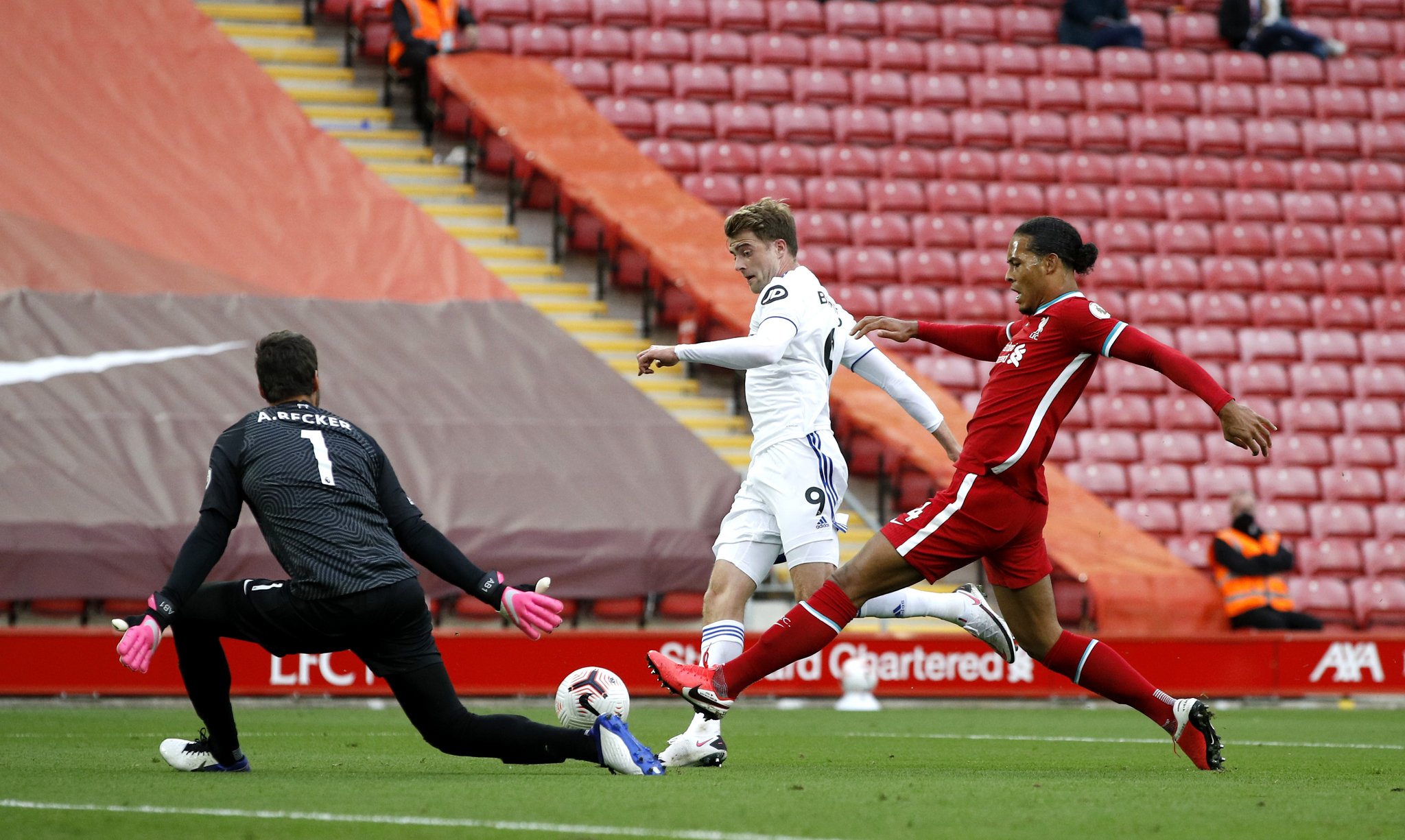 兰派遣地面 兰派遣地面